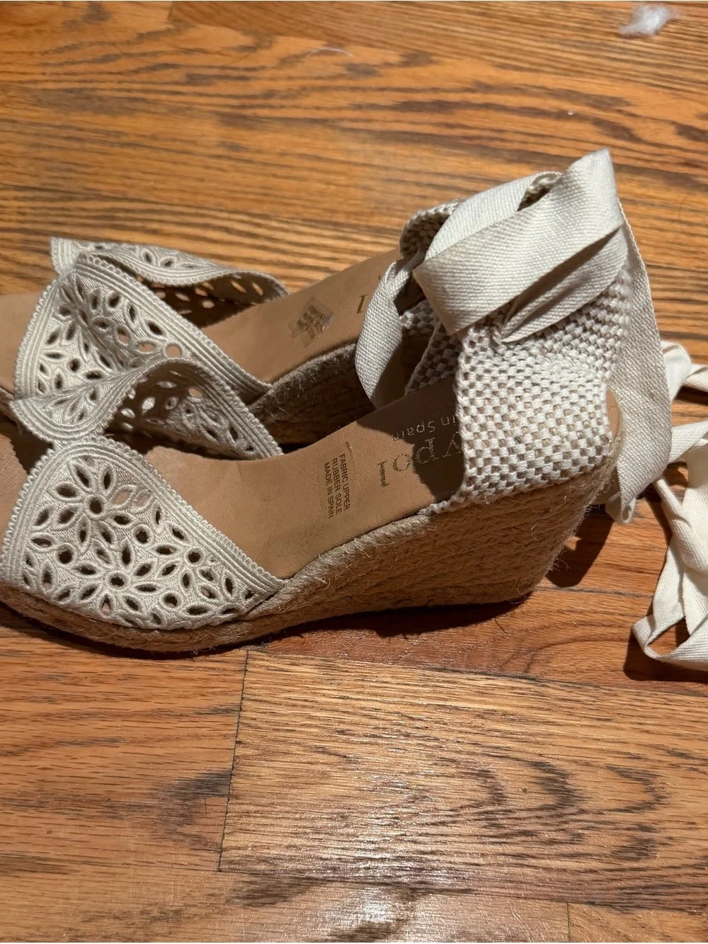 unnamed brand Cream Lace Espadrille Wedges - Women